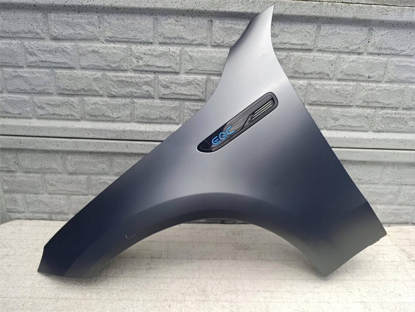 MERCEDES EQC W293 W 293 BŁOTNIK PRZEDNI LEWY ORYGINAŁ (17618527147)