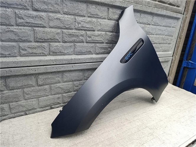 MERCEDES EQC W293 W 293 BŁOTNIK PRZEDNI LEWY ORYGINAŁ (17618527147)