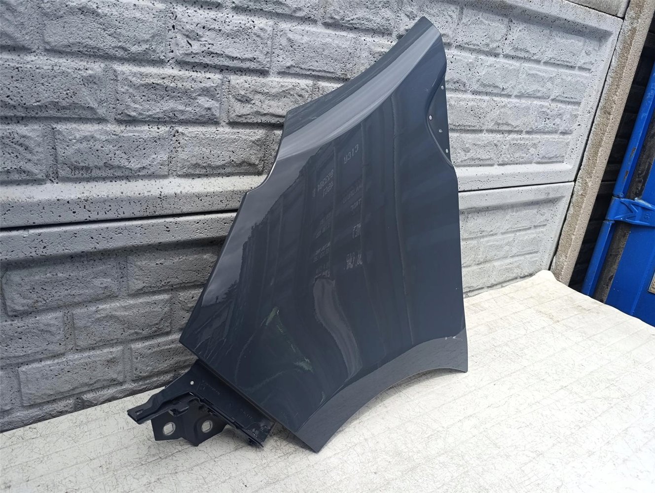 RENAULT TRAFIC IV 2022-25 BŁOTNIK PRZEDNI LEWY ORYGINAŁ (17618533805)