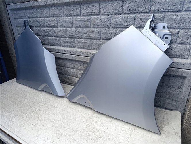 RENAULT TRAFIC IV 2022-25 BŁOTNIK PRZEDNI PRAWY LEWY ORYGINAŁ (17618535079)