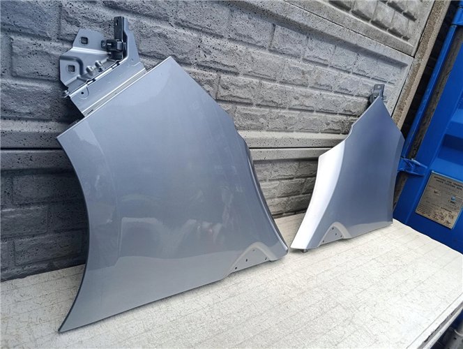 RENAULT TRAFIC IV 2022-25 BŁOTNIK PRZEDNI PRAWY LEWY ORYGINAŁ (17618535079)