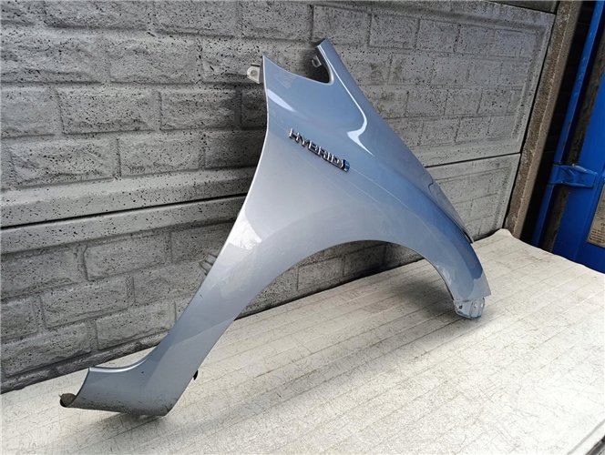 TOYOTA AURIS 1 I LIFT BŁOTNIK PRZEDNI PRAWY (17618577710)