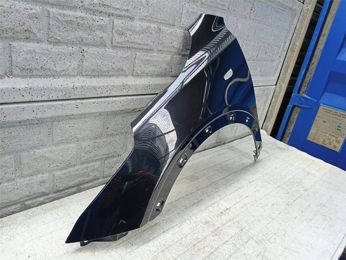 KIA X-CEED XCEED BŁOTNIK LEWY PRZEDNI ORYGINAŁ (17618583944)