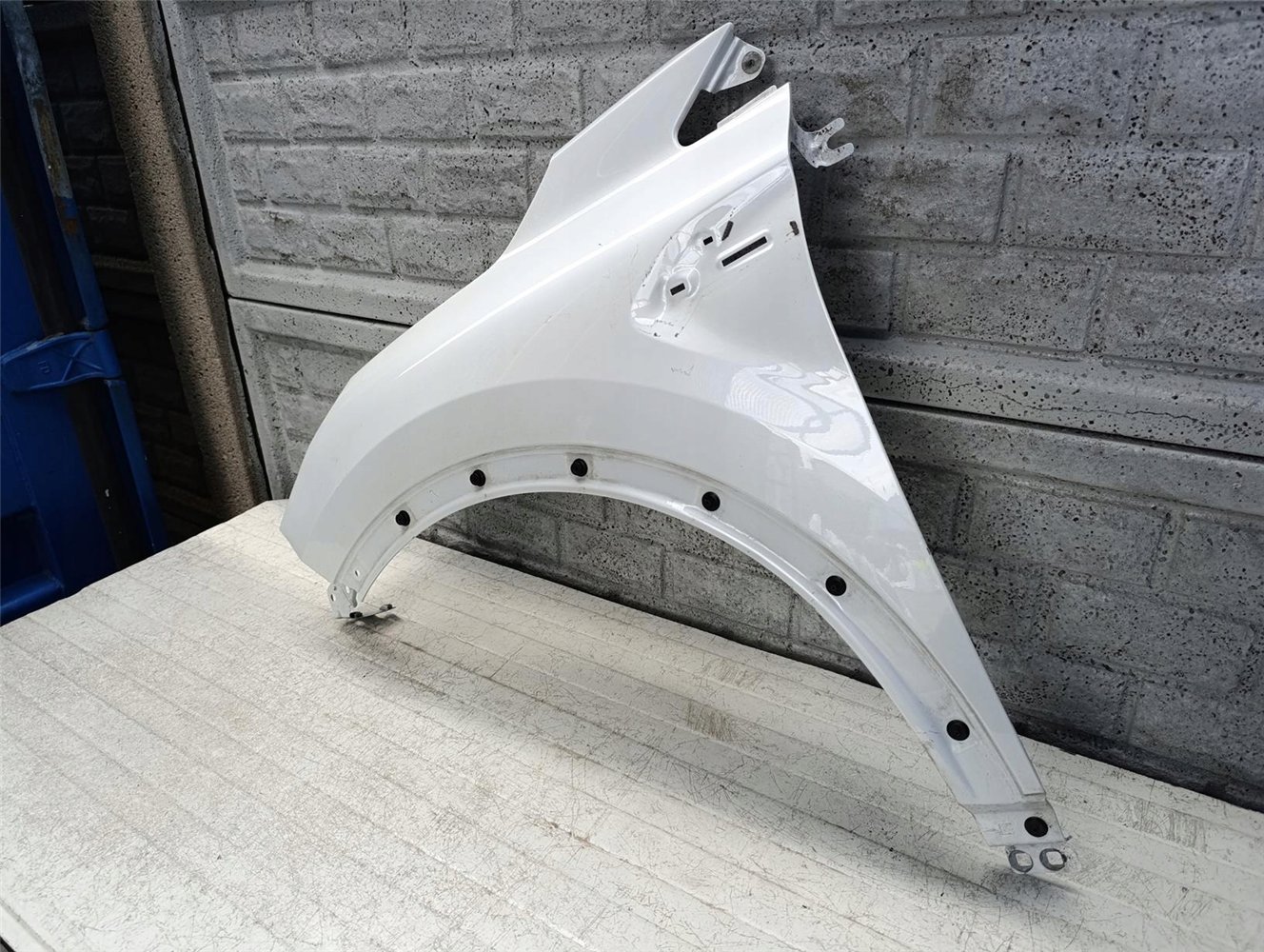 RENAULT CAPTUR 2 II 2020-2025 BŁOTNIK LEWY PRZÓD ORYGINAŁ (17618591023)