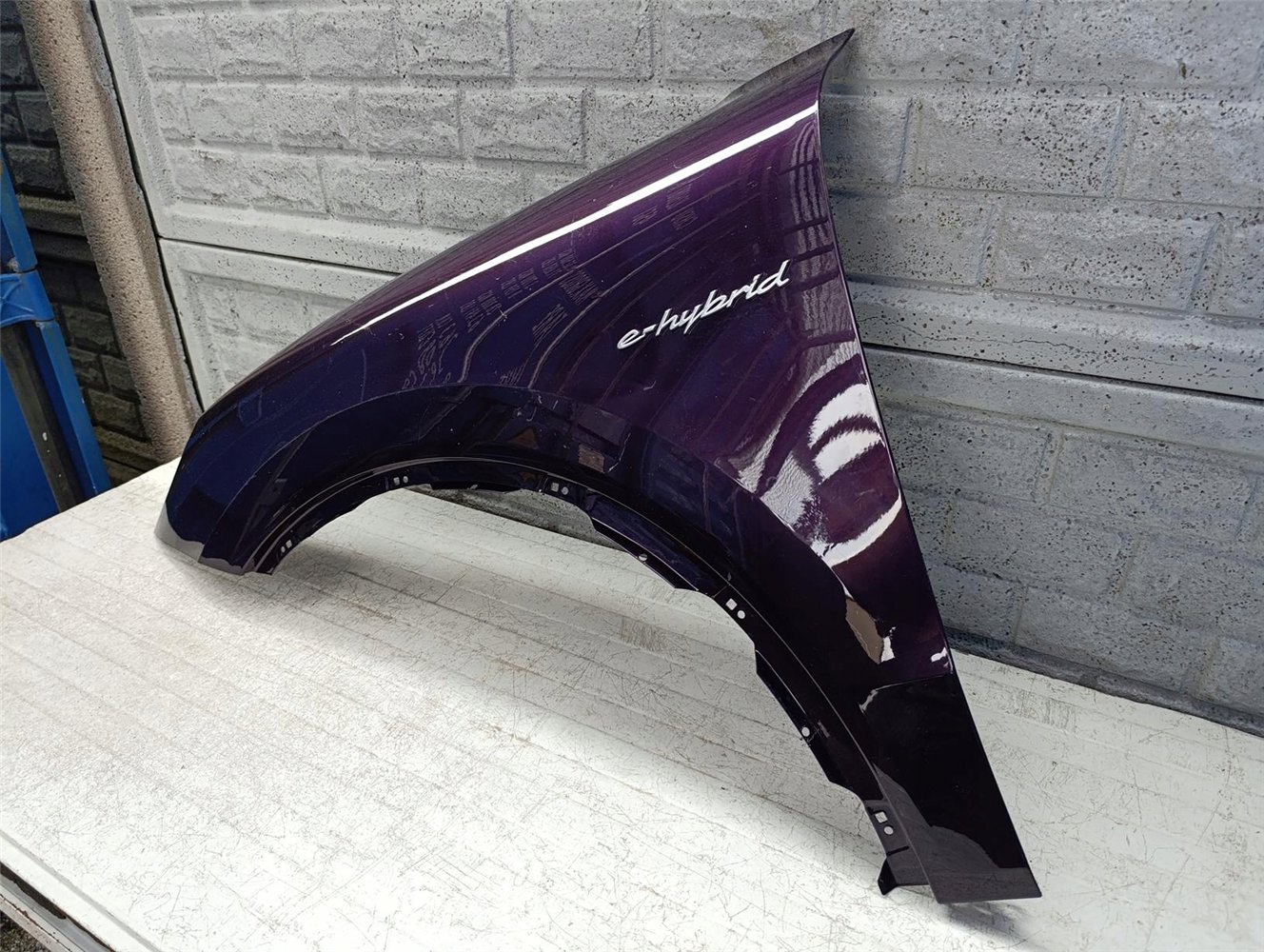 PORSCHE CAYENNE 9Y0 lift BŁOTNIK PRZEDNI LEWY ORYGINAŁ (17619840985)