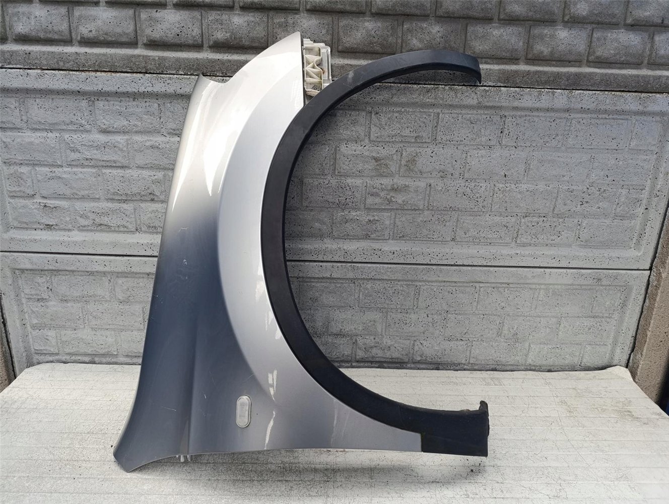 NISSAN QASHQAI 6-10 BŁOTNIK PRAWY PRZÓD ORYGINAŁ (17619879571)