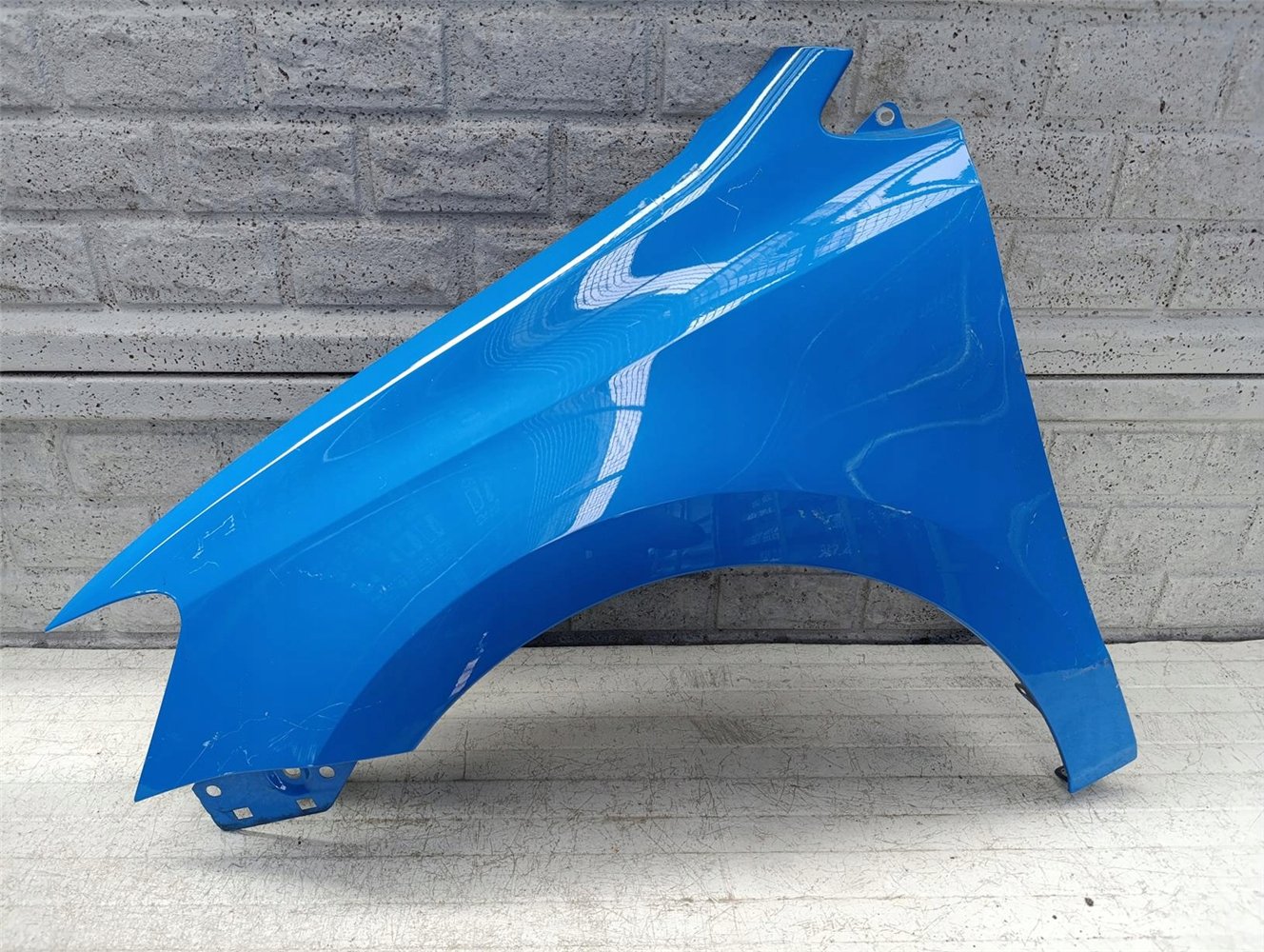 VW POLO 6R0 2009 - 2017 BŁOTNIK PRZEDNI LEWY ORYGINAŁ (17619904339)