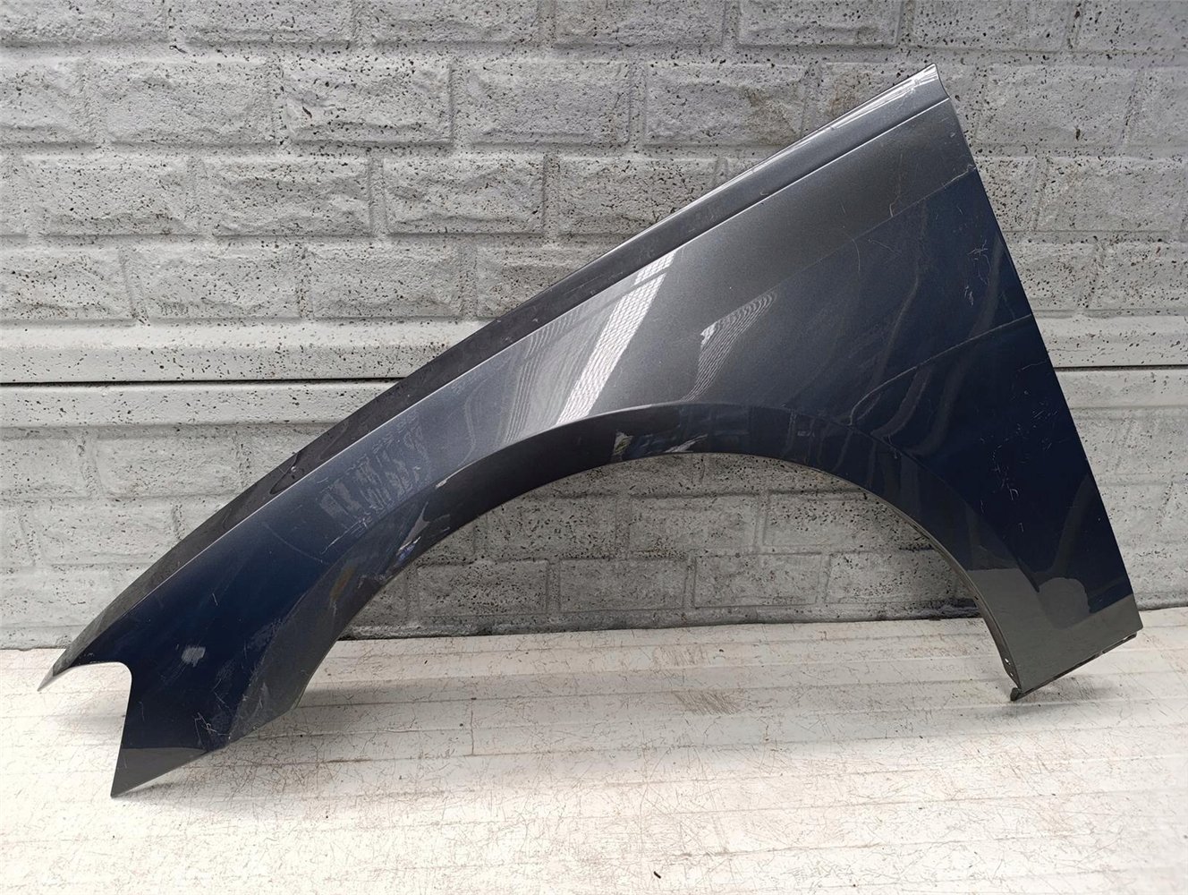 AUDI A8 D5 17-25 BŁOTNIK PRZEDNI LEWY ORYGINAŁ (17621828464)