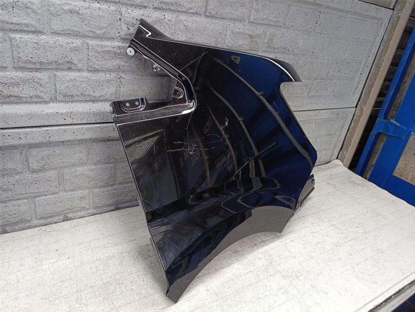 RENAULT MASTER IV 2024- BŁOTNIK PRZEDNI PRAWY ORYGINAŁ (17621850796)