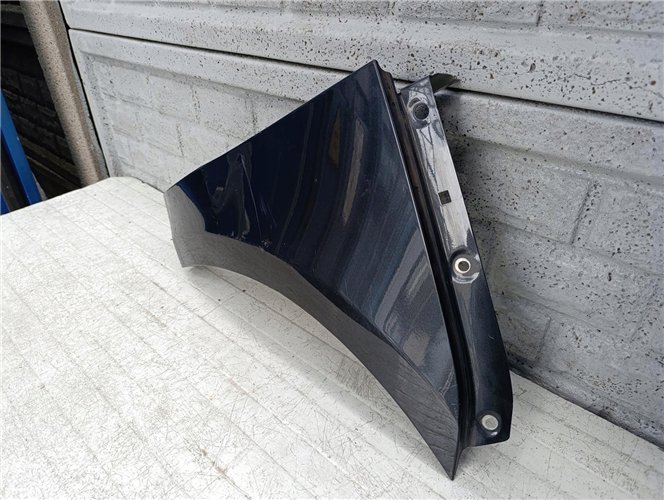 PORSCHE MACAN BŁOTNIK PRAWY PRZEDNI ORYGINAŁ (17621868322)