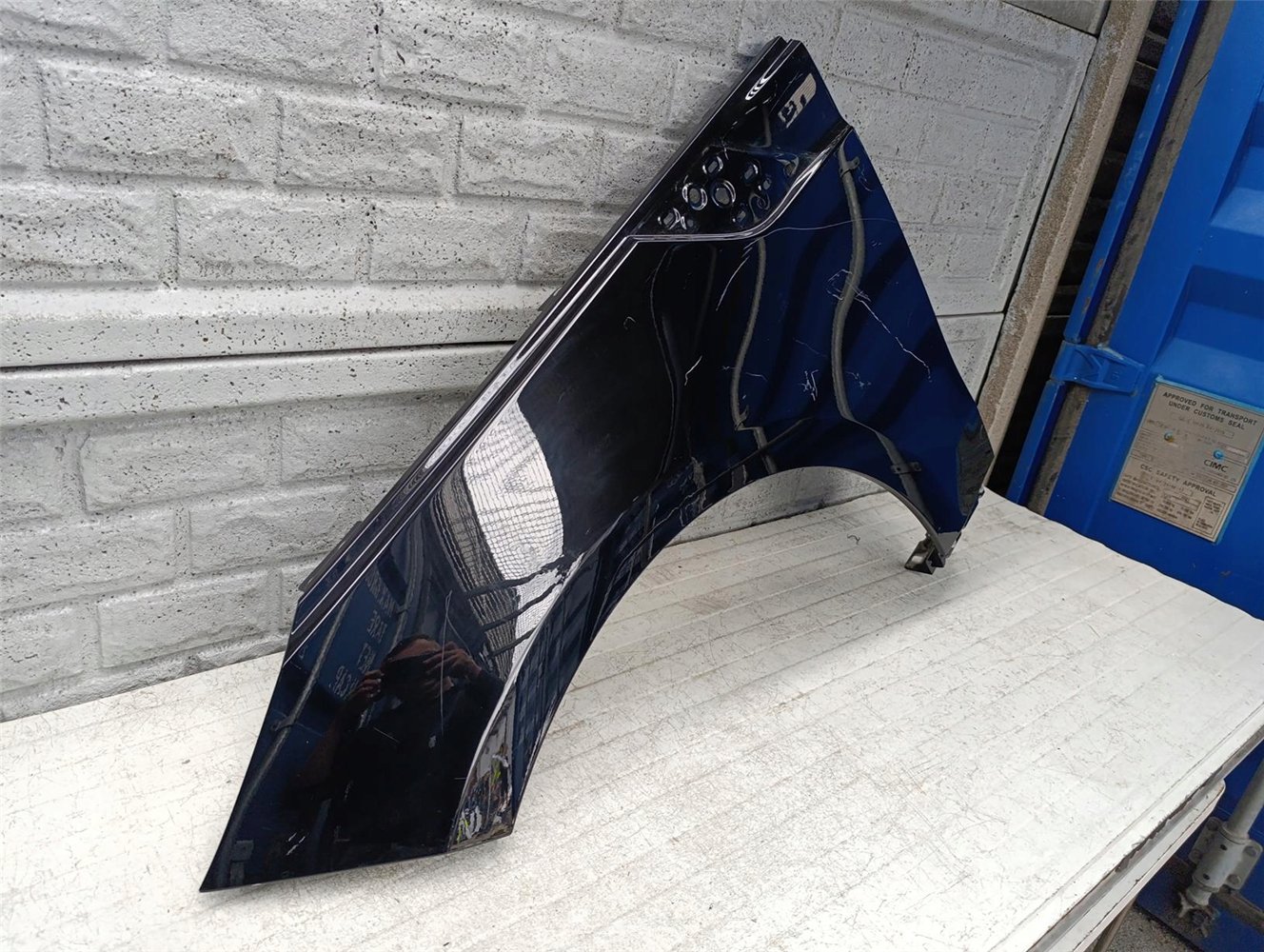 RANGE LAND ROVER SPORT 3 III ( L461) 23- BŁOTNIK LEWY ORYGINAŁ (17621886834)