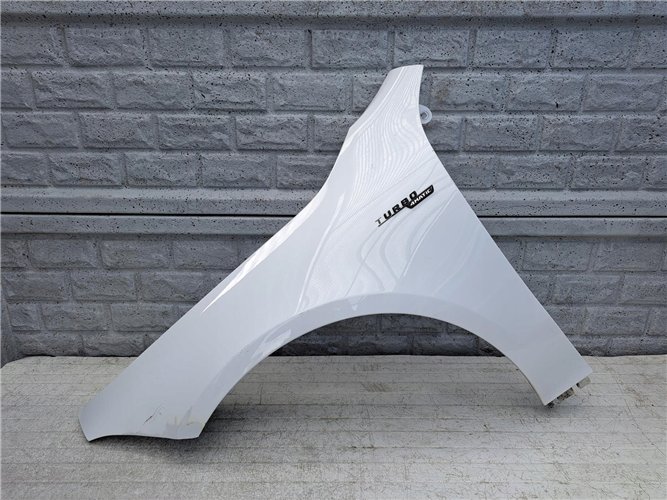 MERCEDES A KLASA W177 W 177 AMG BŁOTNIK LEWY ORYGINAŁ (17621977518)