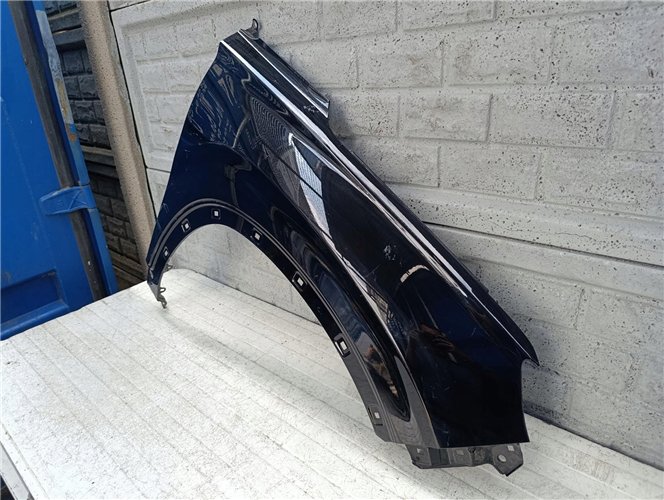 HYUNDAI SANTA FE 19-25 BŁOTNIK PRAWY PRZEDNI ORYGINAŁ (17628789134)