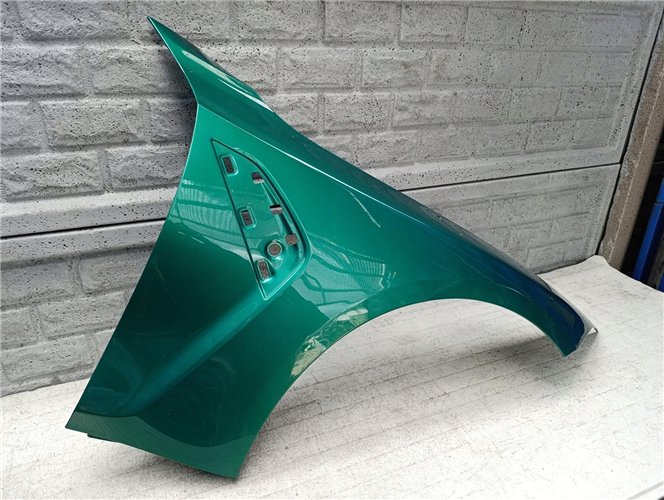 BMW M3 G80 BŁOTNIK PRAWY PRZEDNI ORYGINAŁ (17628837352)