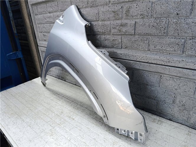 SUZUKI SX4 S CROSS 2022-25 BŁOTNIK PRAWY ORYGINAŁ (17628842637)