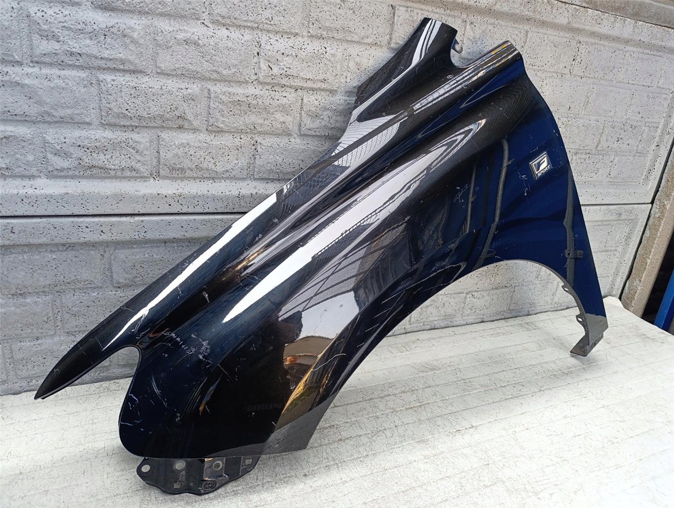 LEXUS RX350 RX450 RX450H 09-16 BŁOTNIK LEWY PRZÓD ORYGINAŁ (17628864199)