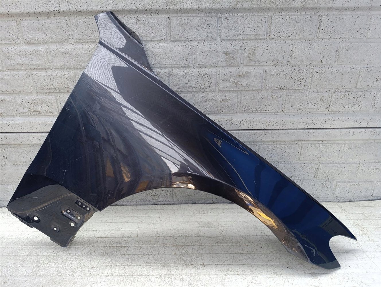 BMW 6 VI GT G-32 17-22 BŁOTNIK PRAWY PRZÓD ORYGINAŁ (17628868177)