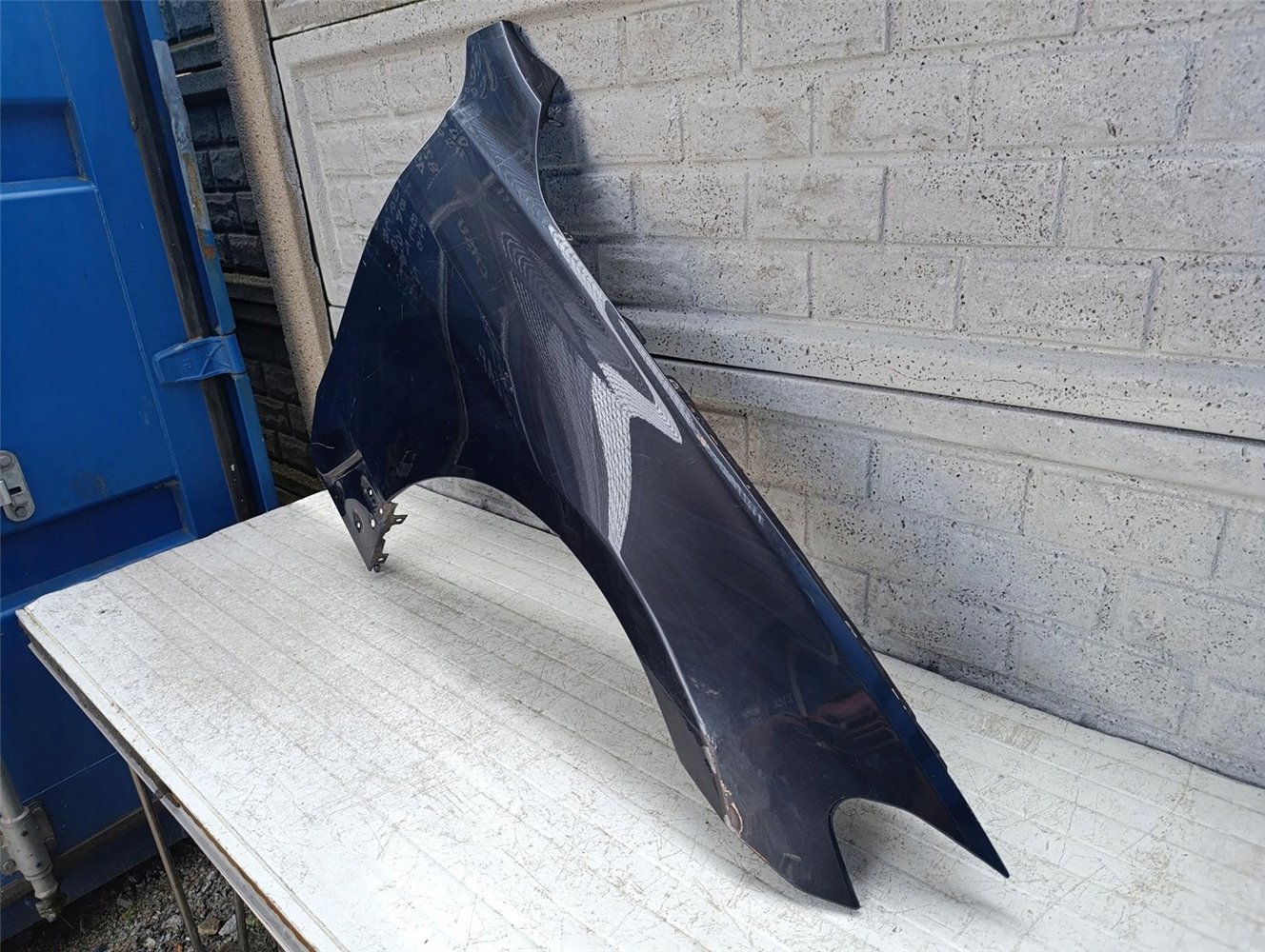 BMW 6 VI GT G-32 17-22 BŁOTNIK PRAWY PRZÓD ORYGINAŁ (17628868177)