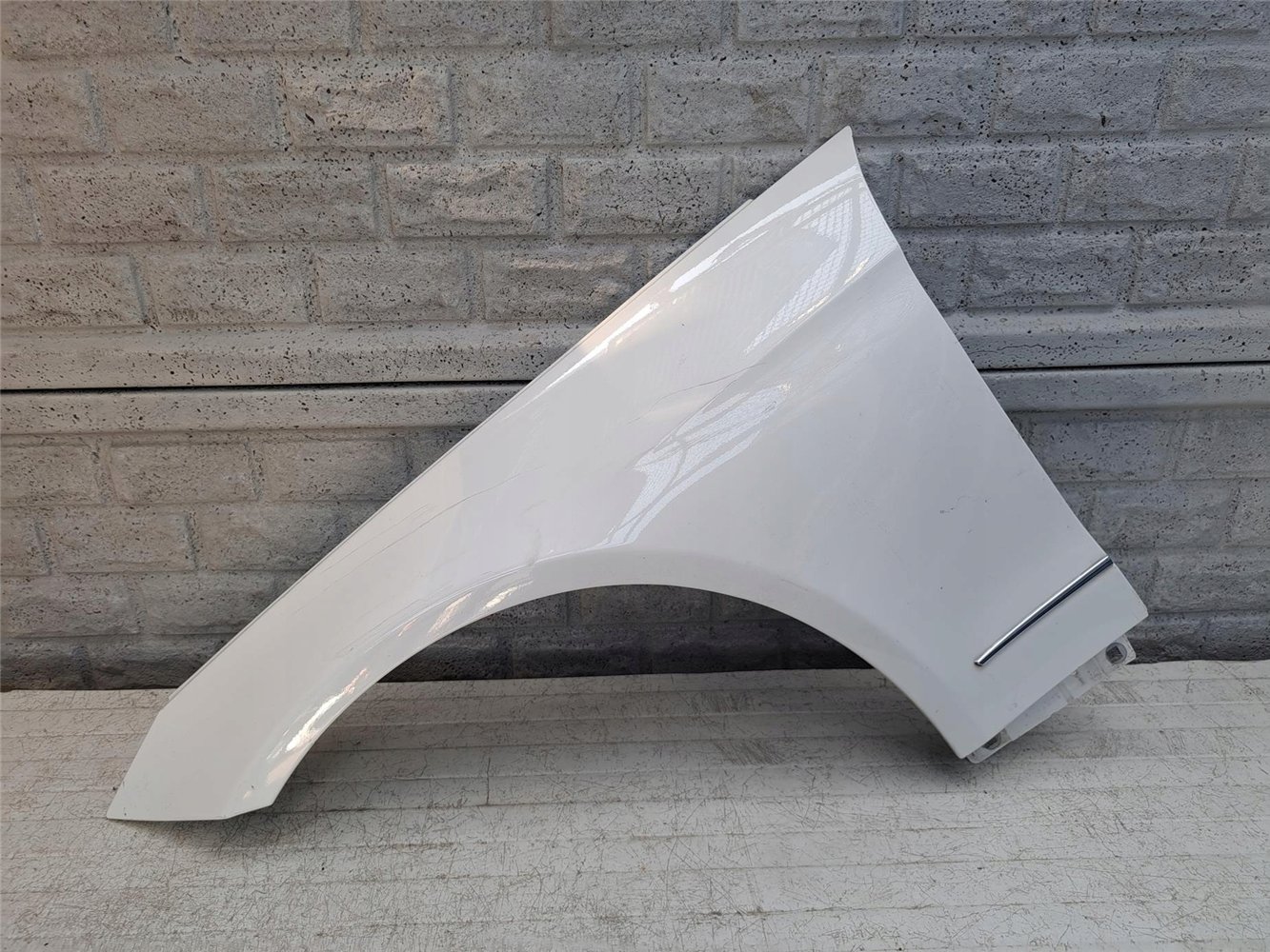 MERCEDES E KLASA COUPE W207 BŁOTNIK PRZEDNI LEWY ORYGINAŁ (17638342475)