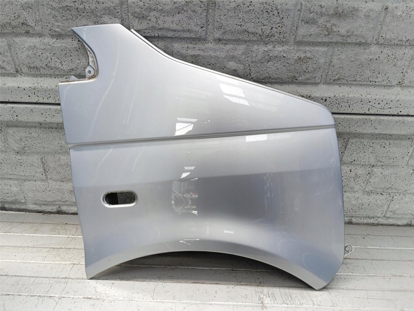 VW T5 T6 2003 - 2016 BŁOTNIK PRAWY PRZEDNI ORYGINAŁ (17643042112)