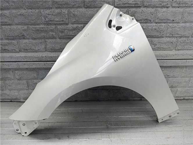 TOYOTA PRIUS 4 IV PLUG-IN 16- BŁOTNIK PRZEDNI LEWY ORYGINAŁ (17643066903)