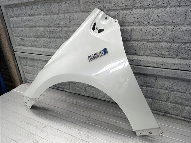 TOYOTA PRIUS 4 IV PLUG-IN 16- BŁOTNIK PRZEDNI LEWY ORYGINAŁ (17643066903)