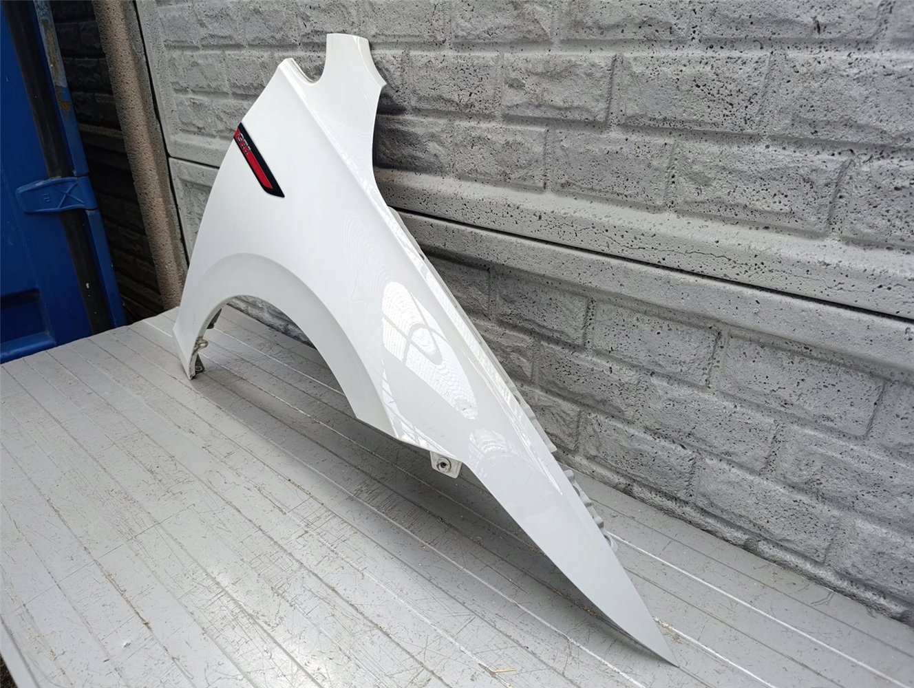 VW GOLF 8 VIII 2020- 2024 BŁOTNIK PRZEDNI PRAWY ORYGINAŁ (17644111835)