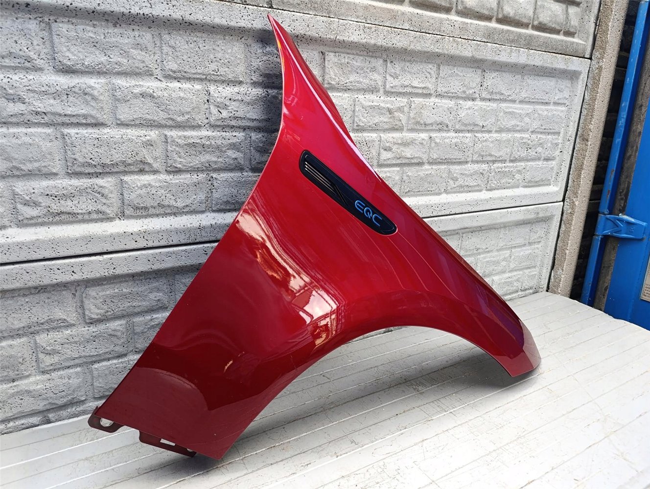 MERCEDES EQC W293 W 293 BŁOTNIK PRZEDNI PRAWY ORYGINAŁ (17644115310)