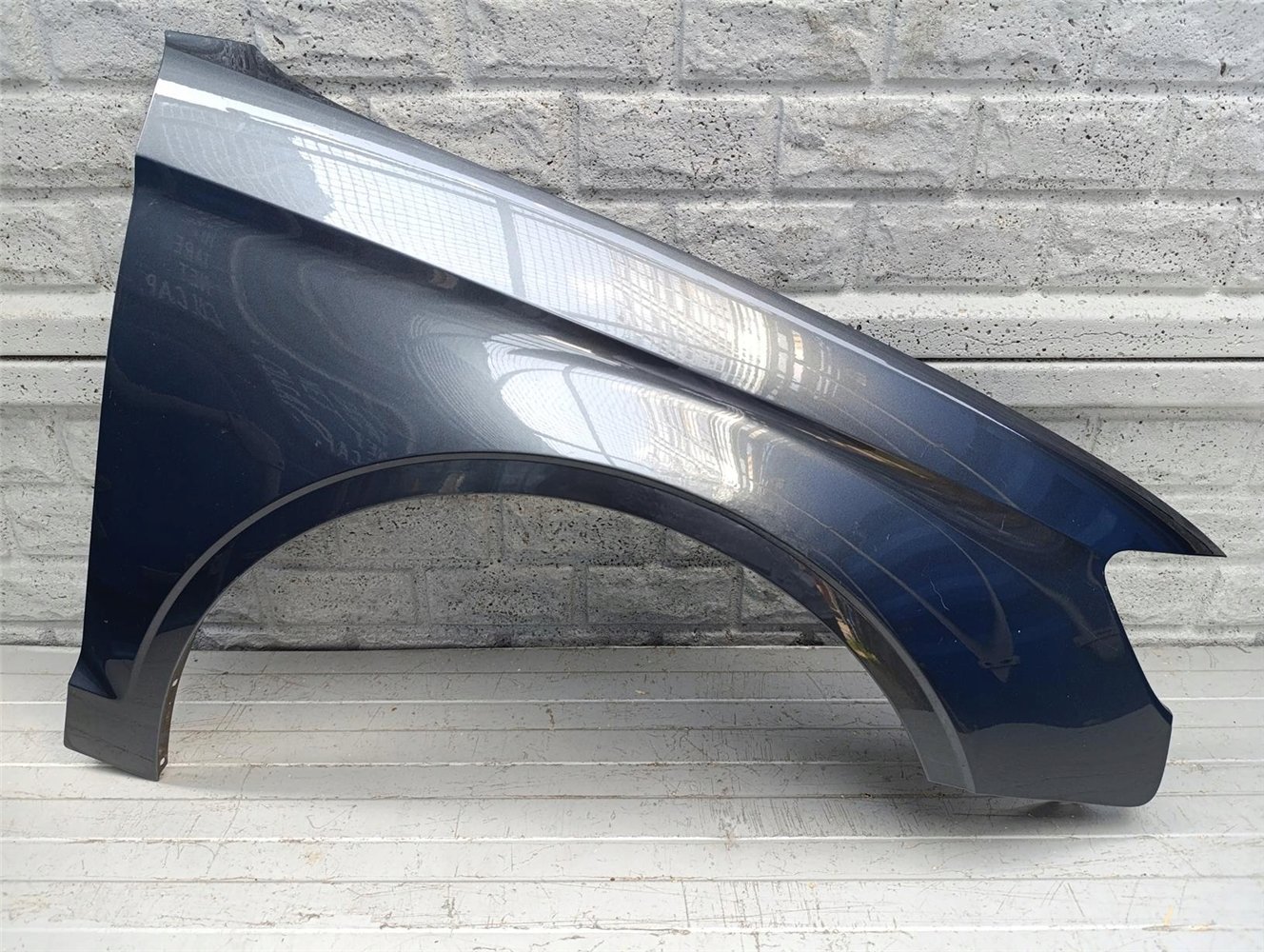 AUDI A3 SEDAN CABRIO 8V5 BŁOTNIK PRAWY ORYGINAŁ (17644119952)