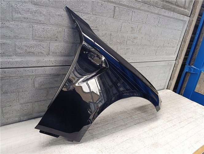 BMW F87 M2 BŁOTNIK PRZEDNI PRAWY ORYGINAŁ (17658848135)