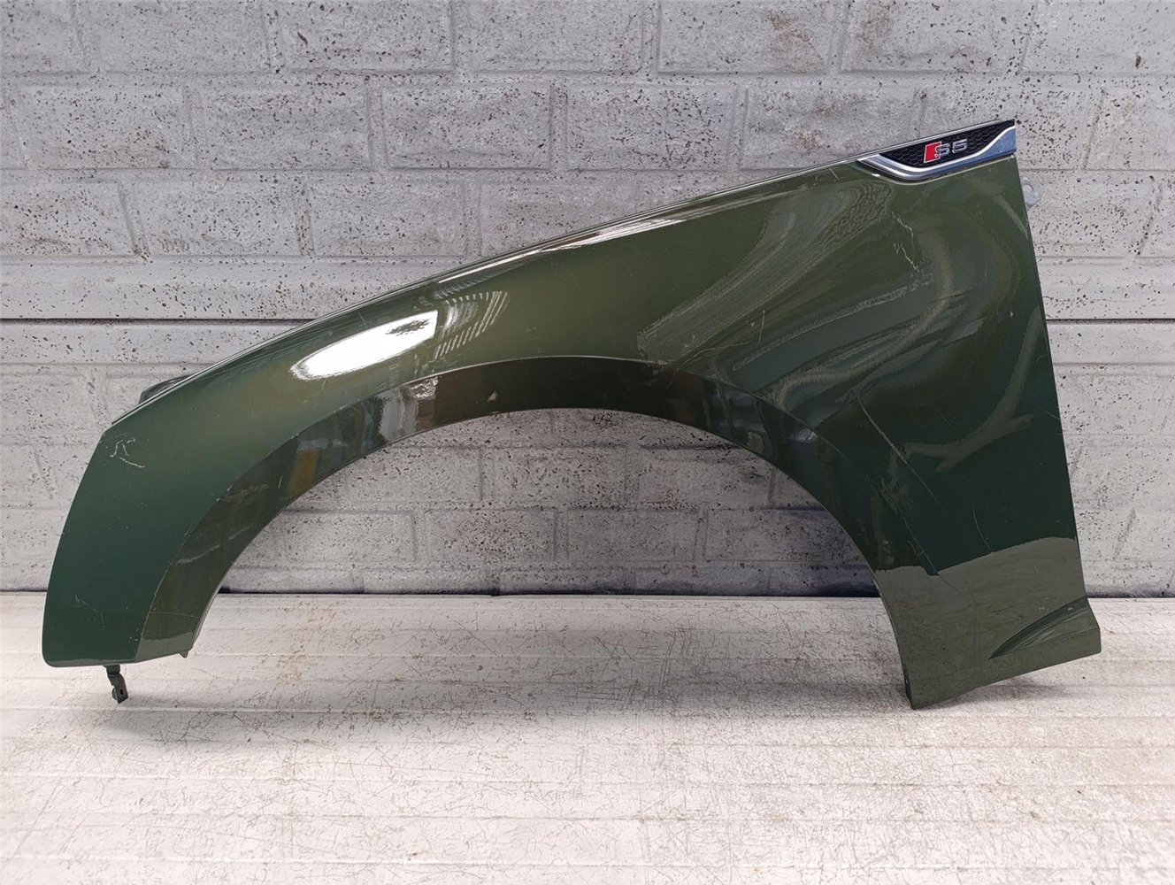 AUDI A5 8W6 F5 16-24 BŁOTNIK LEWY PRZEDNI ORYGINAŁ (17658862596)