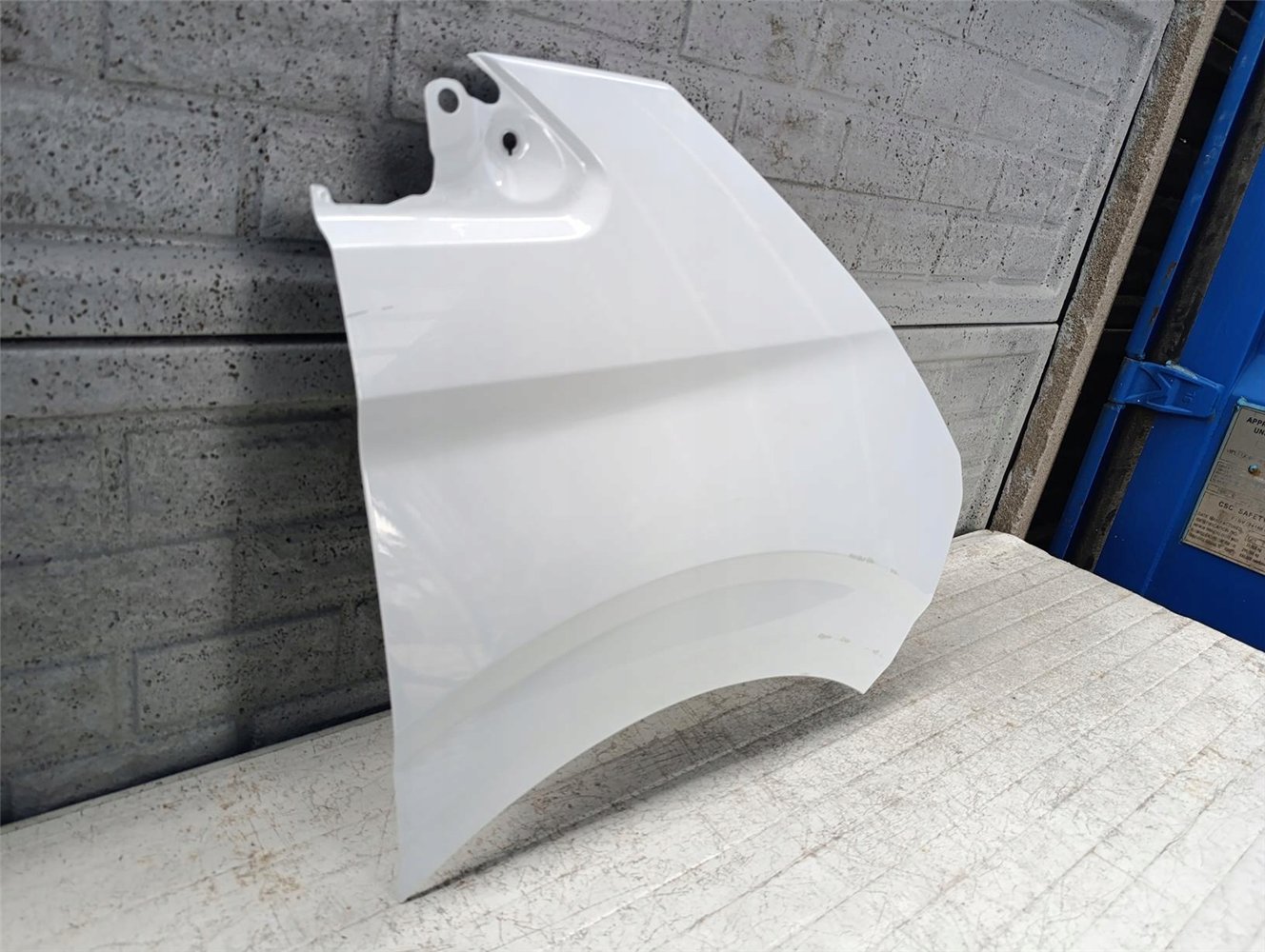 VW T7 7T FURGON 2025- BŁOTNIK PRAWY ORYGINAŁ (17658866304)