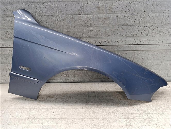 BŁOTNIK PRAWY PRZEDNI BMW 5 e39 SEDAN KOMBI ORYGINAŁ (17658891087)