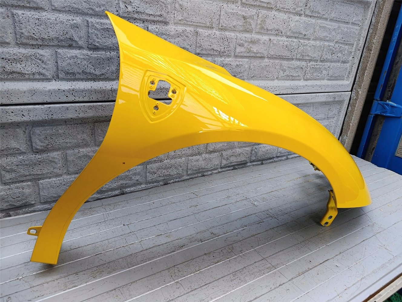 FERRARI SF90 2019-24 BŁOTNIK PRAWY PRZEDNI ORYGINAŁ (17661795534)