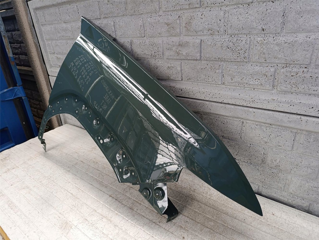 DACIA DUSTER III 3 2024- BŁOTNIK PRAWY PRZEDNI ORYGINAŁ (17665099316)