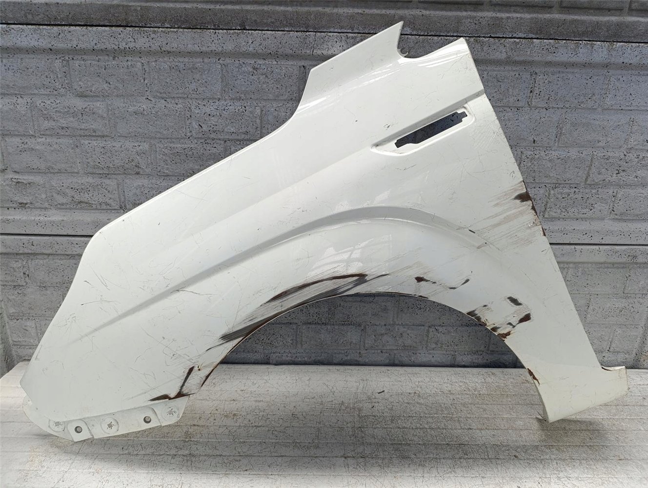 BŁOTNIK PRZEDNI LEWY SSANGYONG RODIUS 2 LIFT 2015-19 ORYGINAŁ (17665115115)