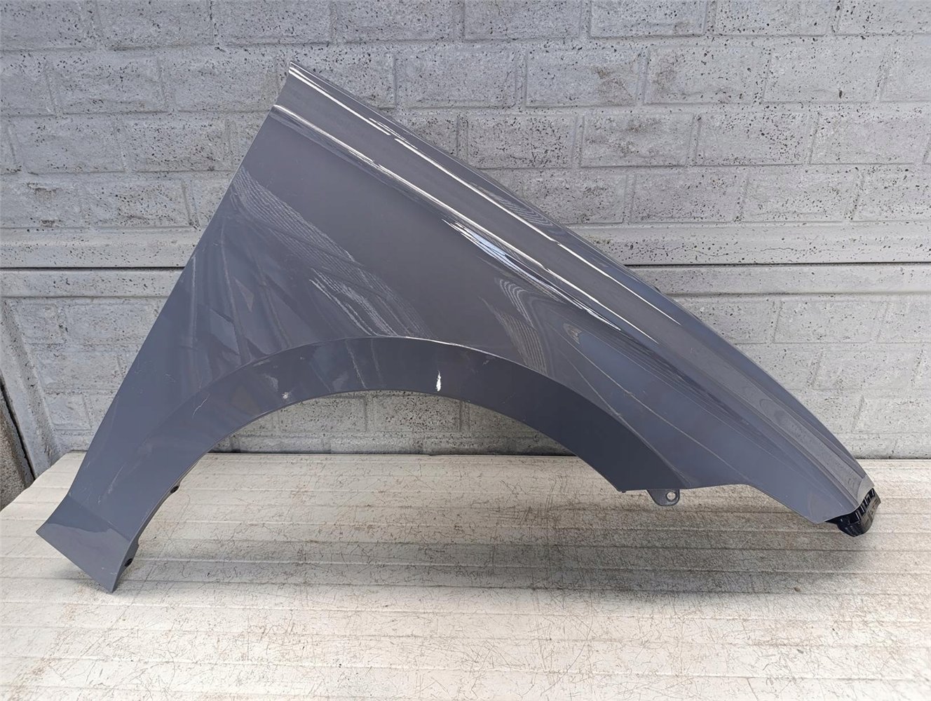 VW ID7 ID 7 BŁOTNIK PRAWY PRZEDNI ORYGINAŁ (17665125212)