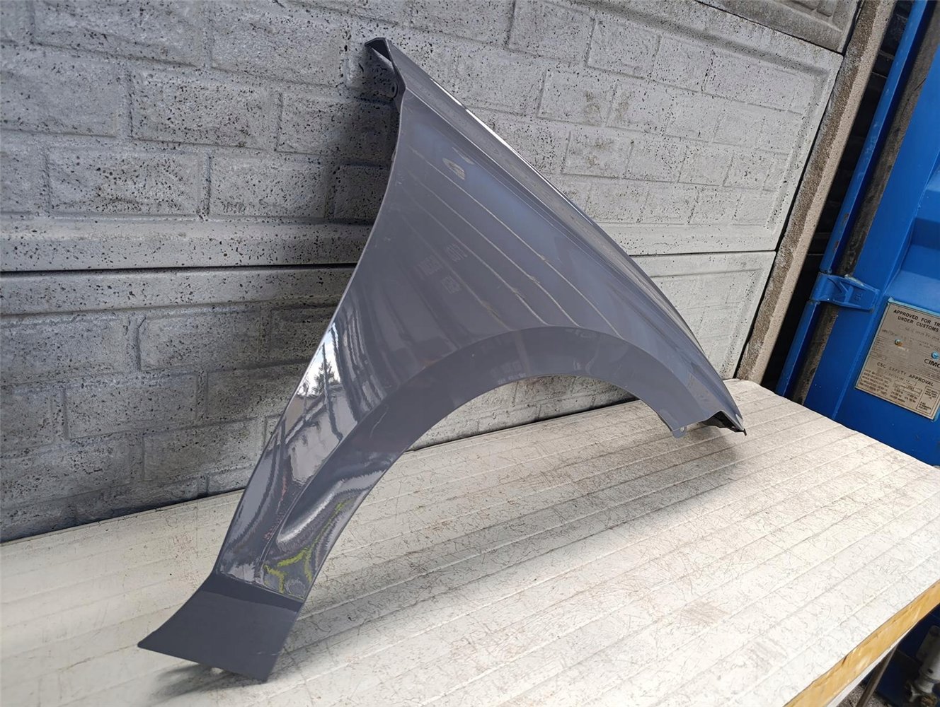 VW ID7 ID 7 BŁOTNIK PRAWY PRZEDNI ORYGINAŁ (17665125212)