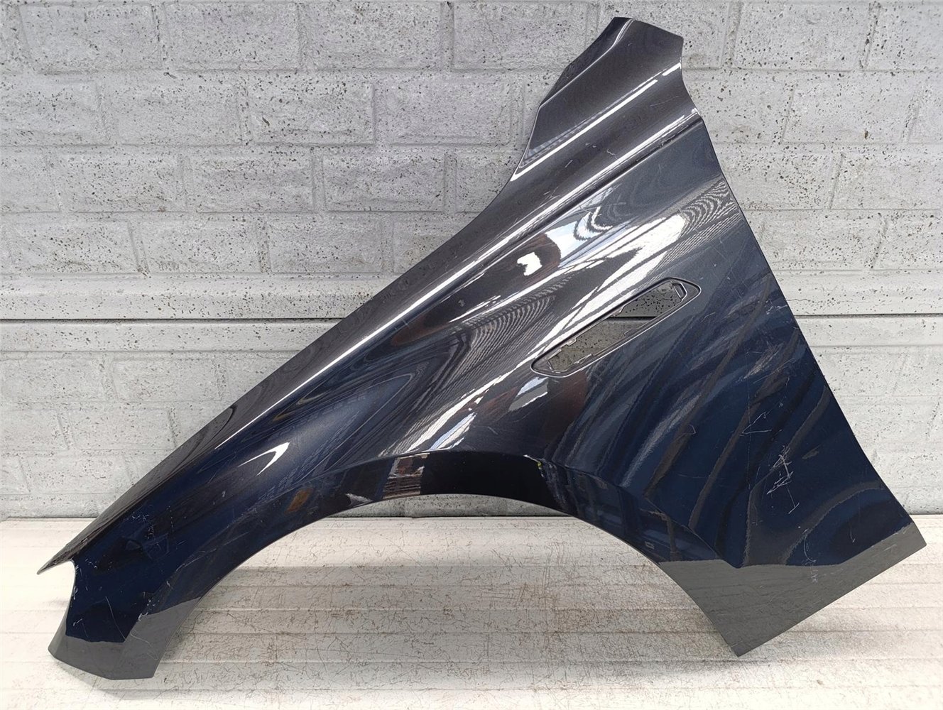 BMW 5 V GT F07 GT5 BŁOTNIK LEWY PRZEDNI ORYGINAŁ (17665167717)