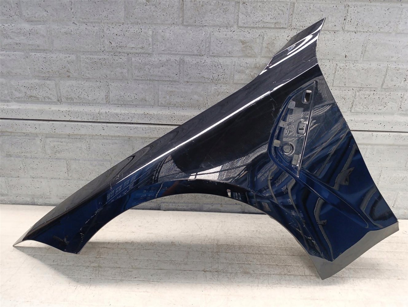 BMW M3 G80 BŁOTNIK LEWY PRZEDNI ORYGINAŁ (17665174219)