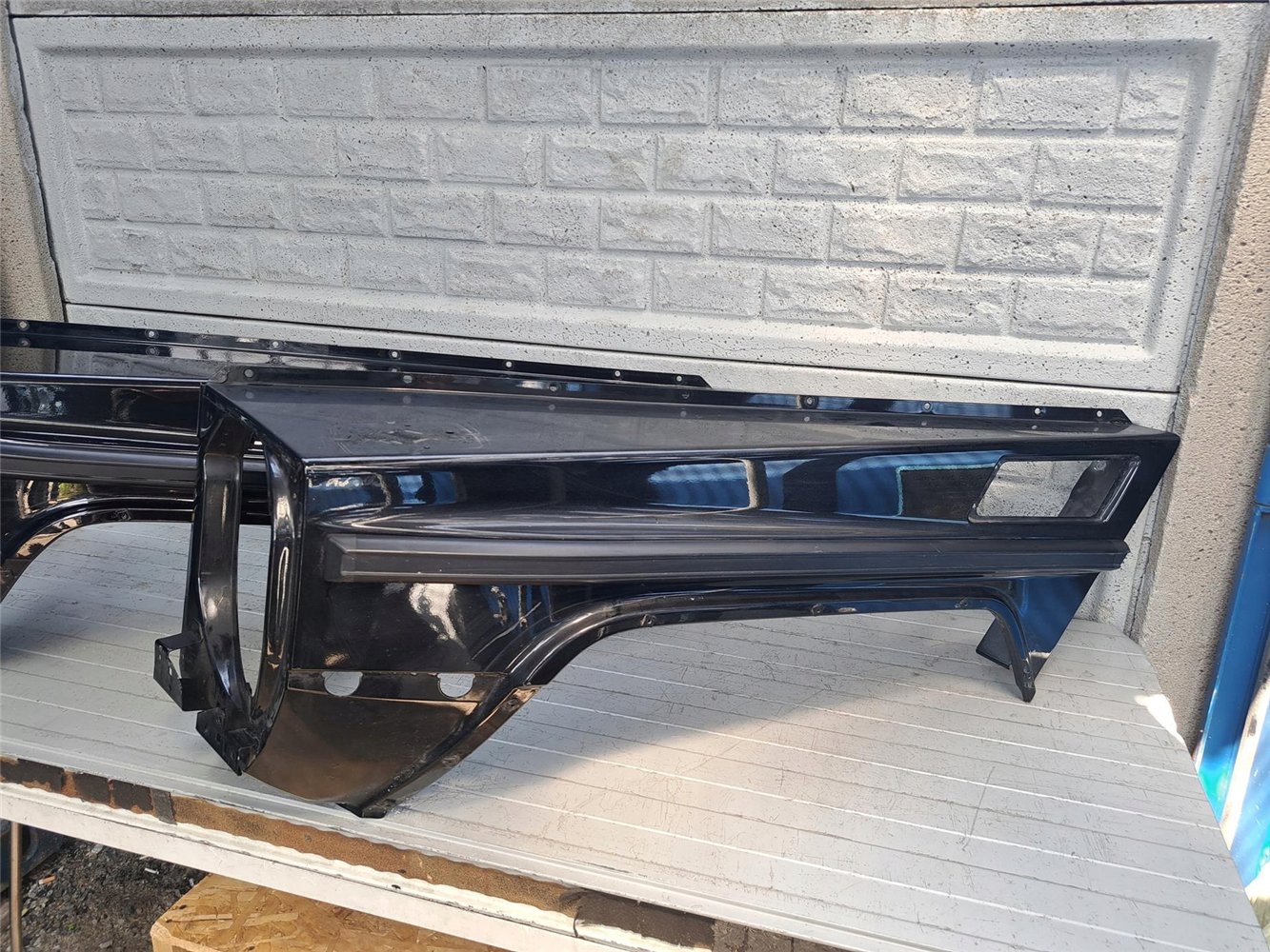 MERCEDES G-KLASA W463 BŁOTNIK PRZEDNI LEWY ORYGINAŁ (17665212233)