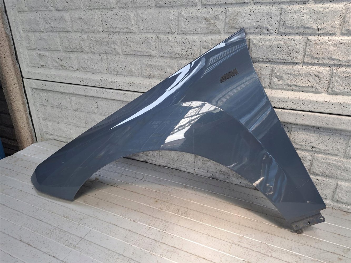 BMW iX i-X BŁOTNIK LEWY PRZEDNI ORYGINAŁ (17665221722)