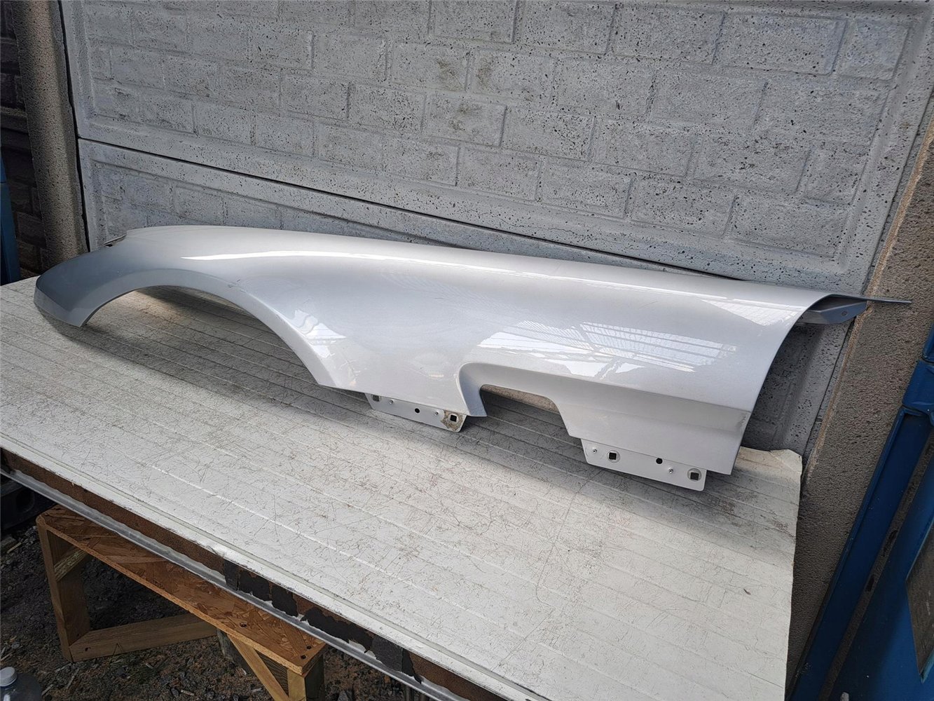 MERCEDES SLS 197 W197 BŁOTNIK PRZEDNI LEWY ORYGINAŁ (17672022099)