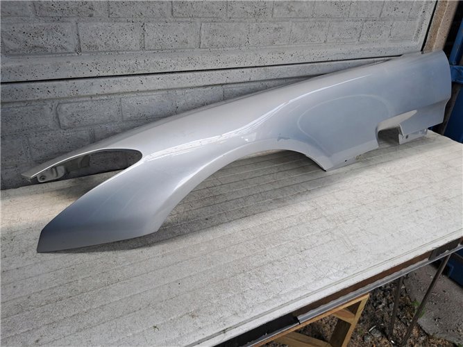 MERCEDES SLS 197 W197 BŁOTNIK PRZEDNI LEWY ORYGINAŁ (17672022099)