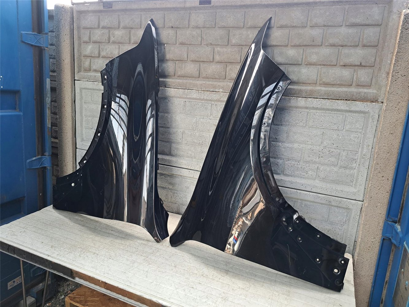 BMW X7 G07 2020-24 BŁOTNIK PRZEDNI LEWY ORYGINAŁ (17672026958)