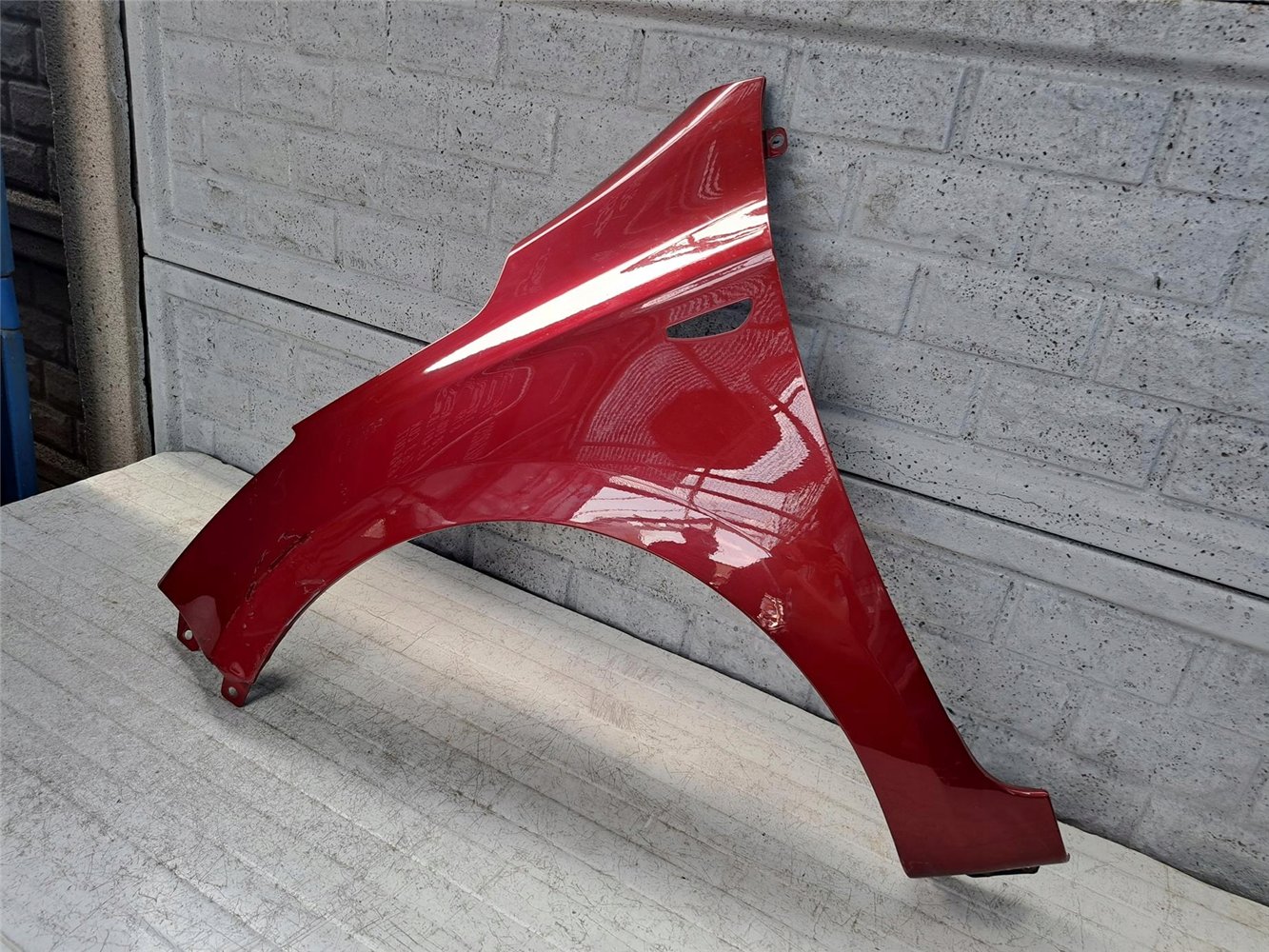 HYUNDAI I20 LIFT KIERUNEK BŁOTNIK PRZEDNI LEWY ORYGINAŁ (17672029858)