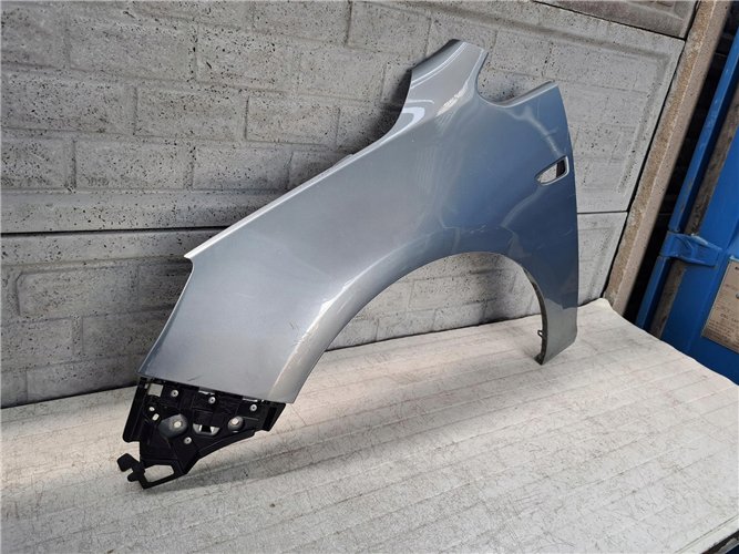 OPEL ASTRA 4 IV J 2009-2016 BŁOTNIK PRZEDNI LEWY ORYGINAŁ (17672031721)