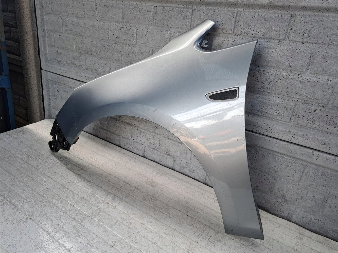 OPEL ASTRA 4 IV J 2009-2016 BŁOTNIK PRZEDNI LEWY ORYGINAŁ (17672031721)