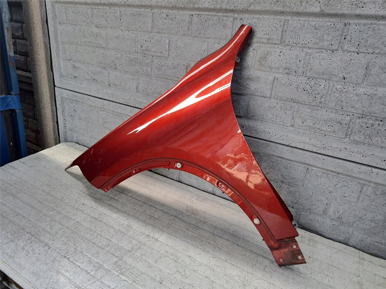 BŁOTNIK PRZEDNI LEWY BMW X2 II F39 ORYGINAŁ (17672036385)