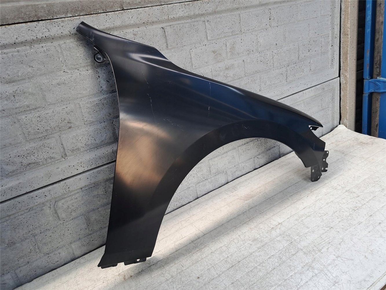 MAZDA 3 HB 03-09 BŁOTNIK PRAWY PRZEDNI NOWY ORYGINAŁ (17672057219)